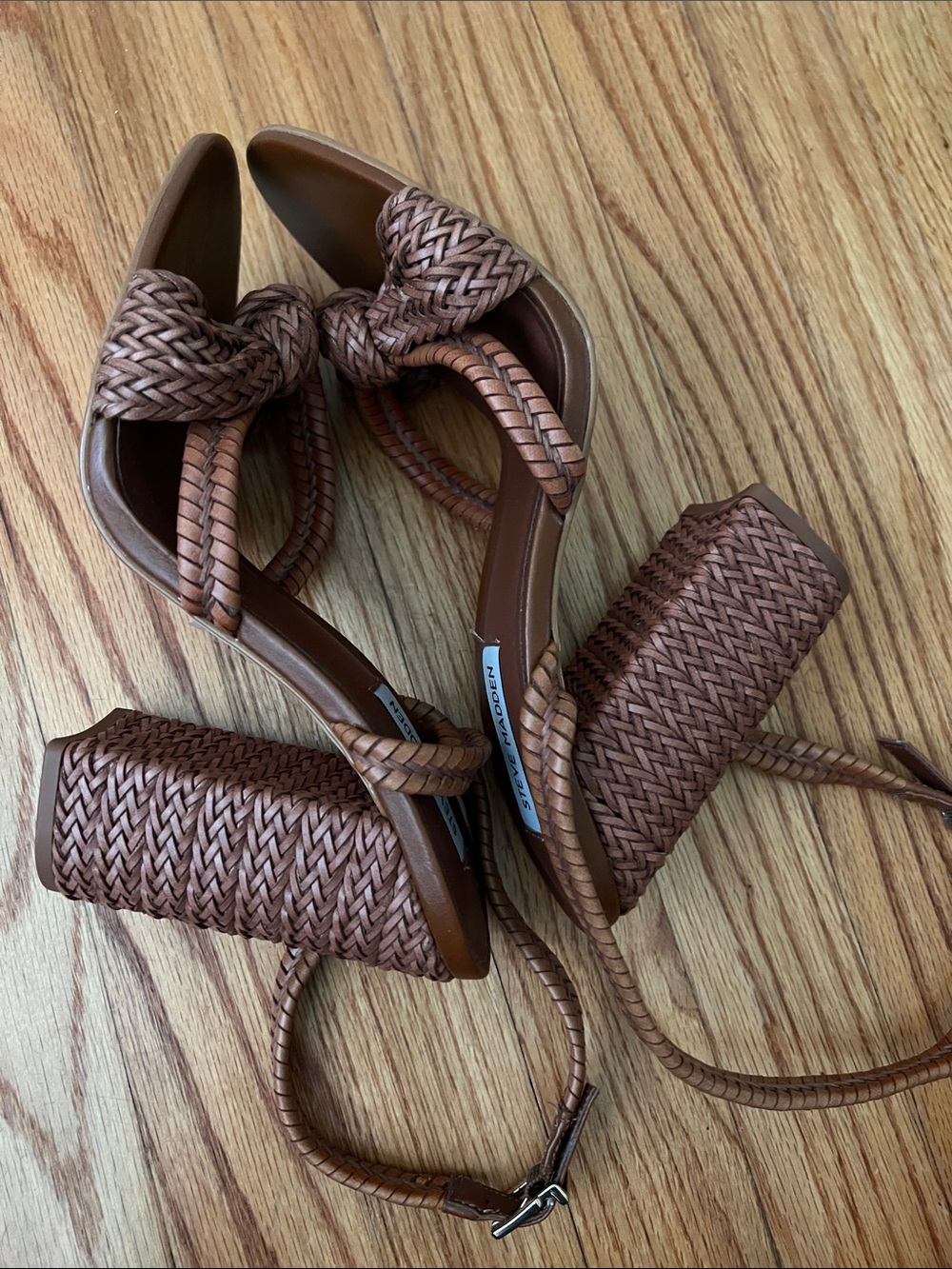 NEW STEVE MADDEN women's malou woven heel sandal in cognac 10M - Picture 12 of 16